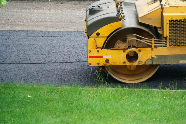 Best Driveway Paving Contractor  in Bowling Green, MD
